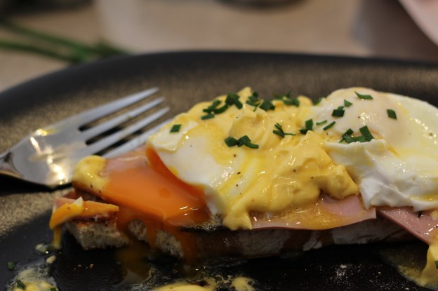 Eggs 2 Benedict